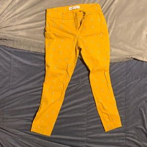 Yellow and daisy pixie pants, Old Navy, size 4